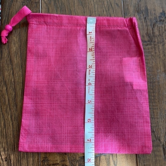 Thirty One Timeless Memory Pouch pink pop medallion NEW - Picture 6 of 8